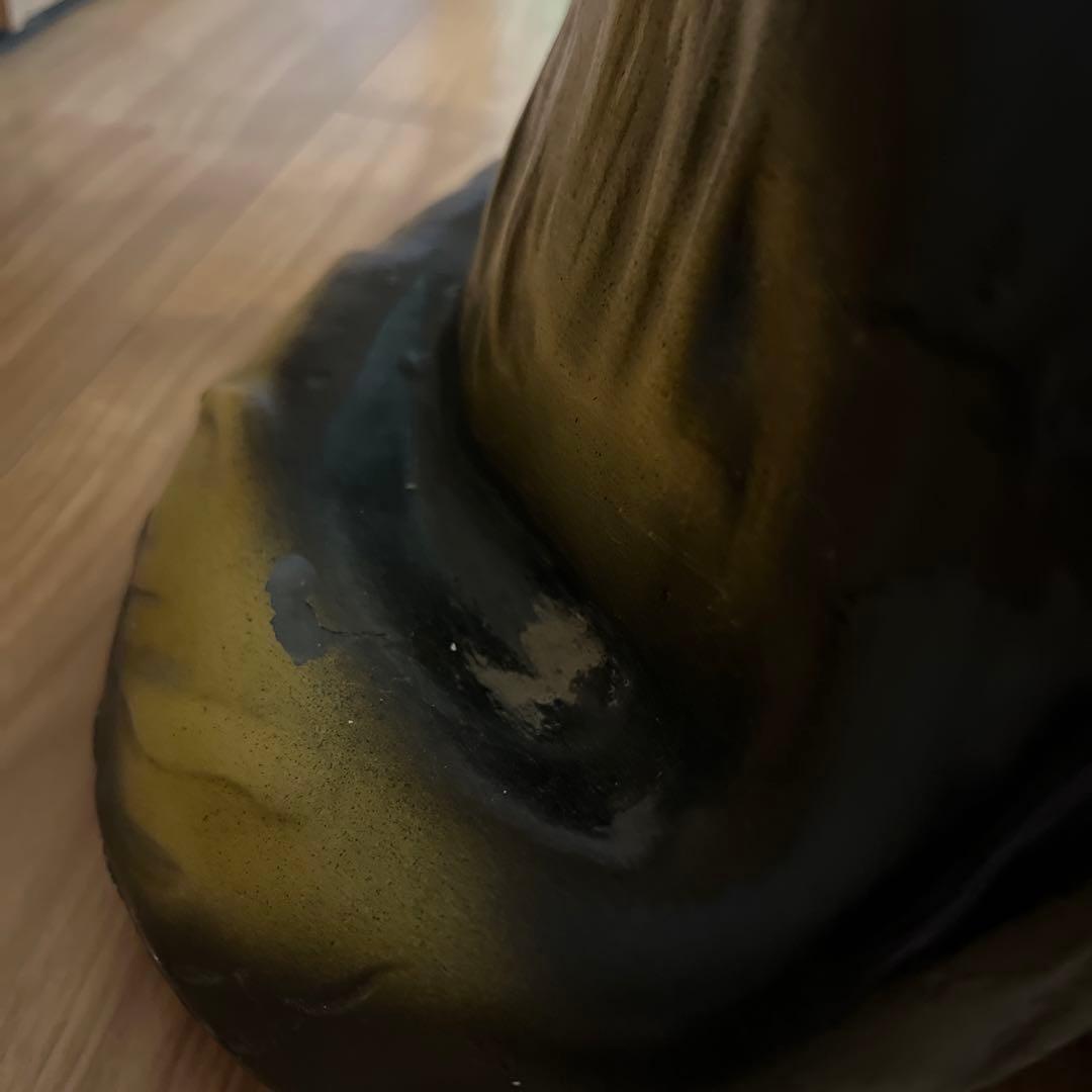 室内インテリア(犬の置物)