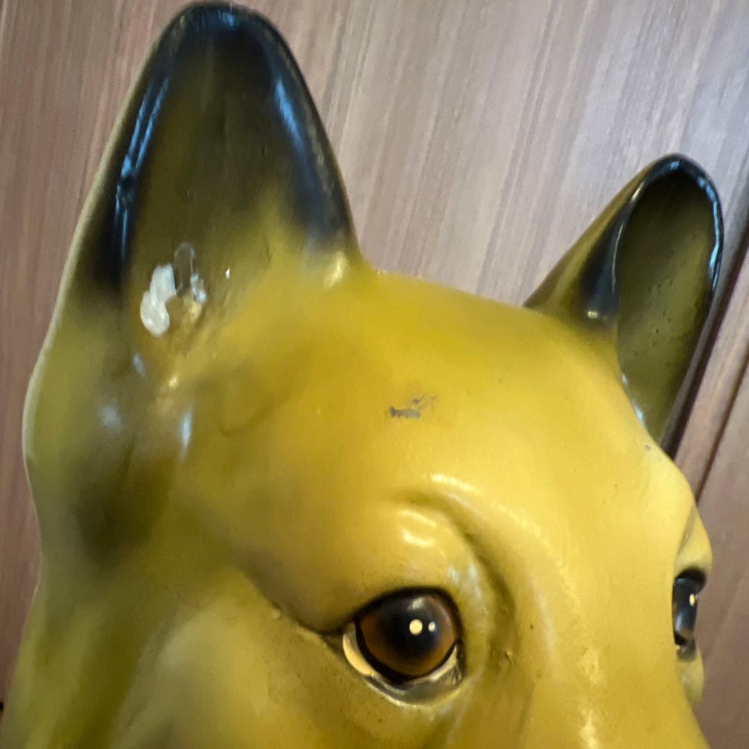 室内インテリア(犬の置物)