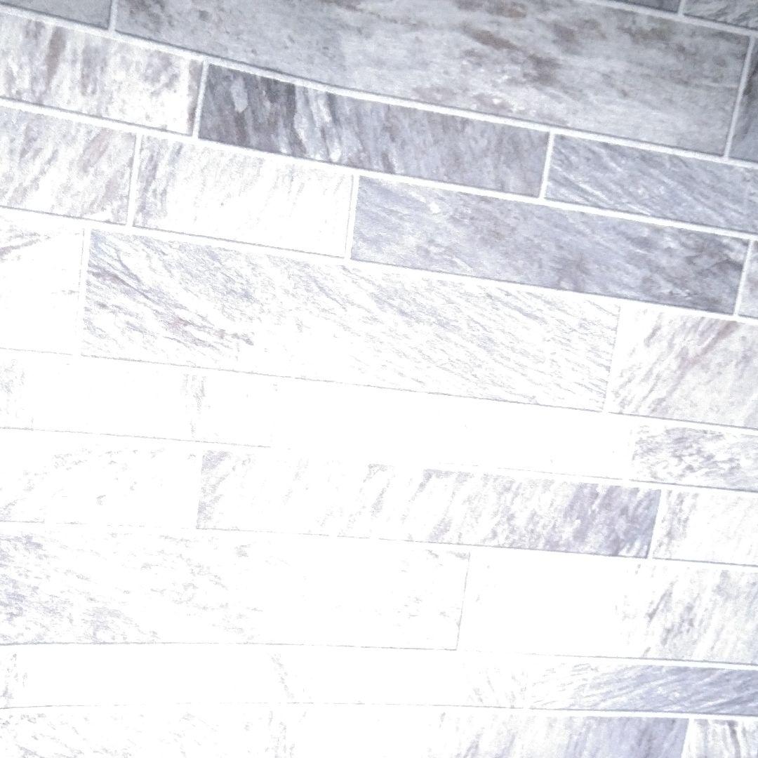 これはレア！石タイル柄のクロス(壁紙)です！