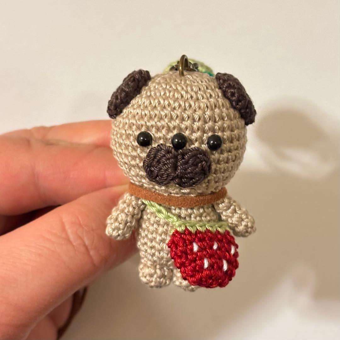 パグ　あみぐるみ　キーホルダー