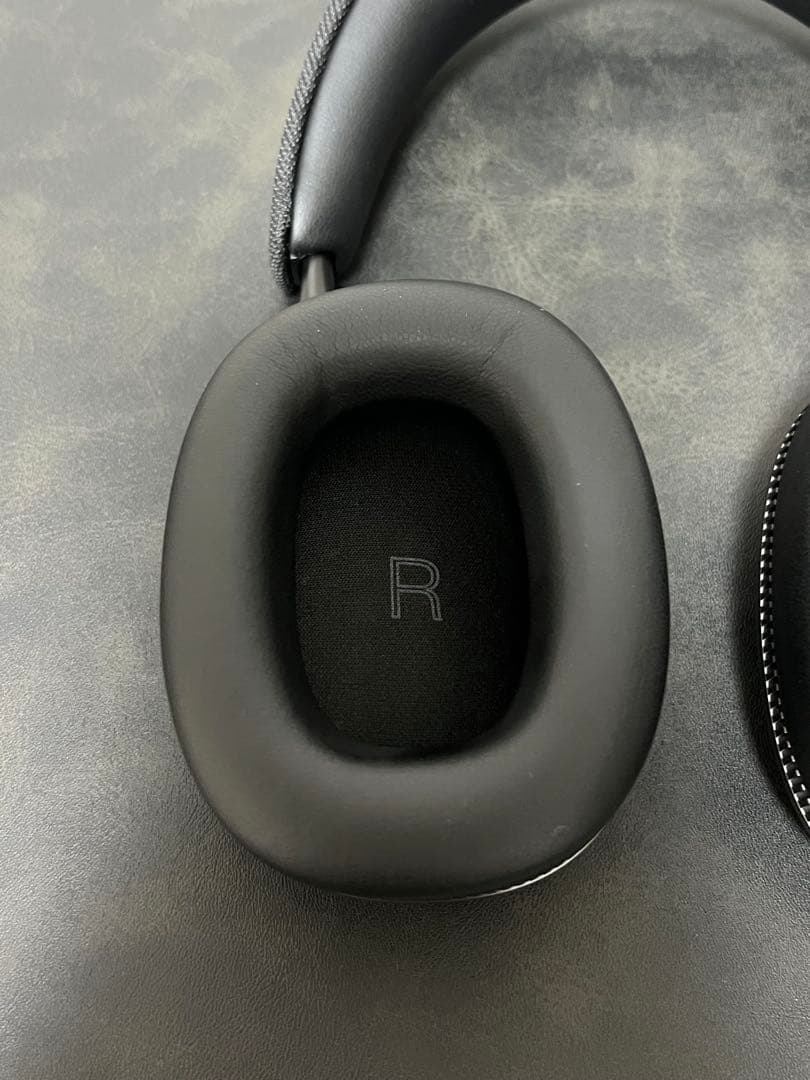 Bowers & Wilkins ワイヤレスヘッドフォン PX7 S3 ブラック