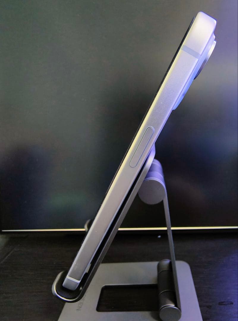 【美品】iPhone15 256GB ブルー Simフリー バッテリー84%