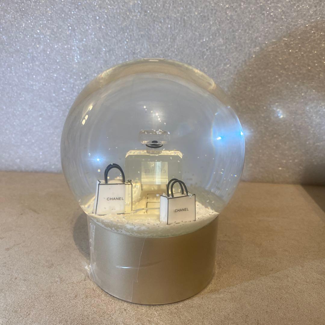 CHANEL スノードーム　未使用