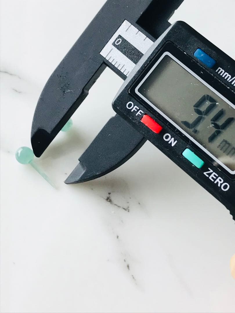 [P200-001] 翡翠　ピアス　天然石　グアテマラ産　ブルーグリーン　小粒