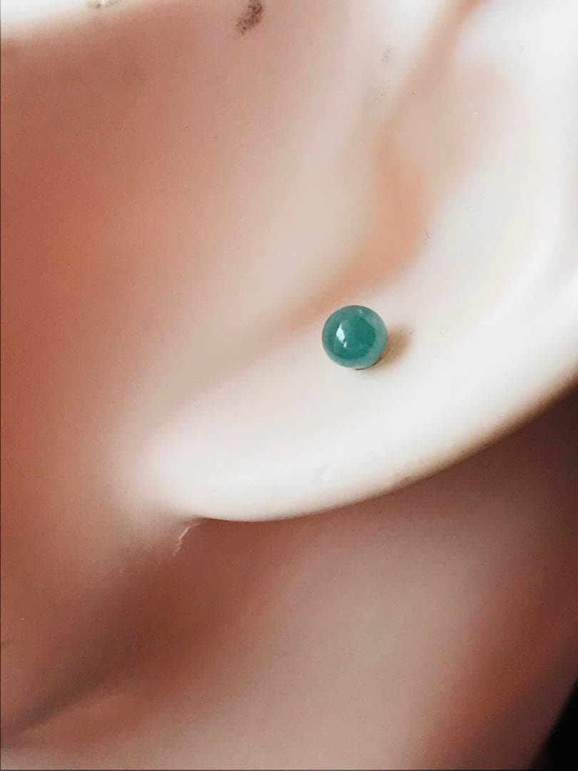 [P200-001] 翡翠　ピアス　天然石　グアテマラ産　ブルーグリーン　小粒