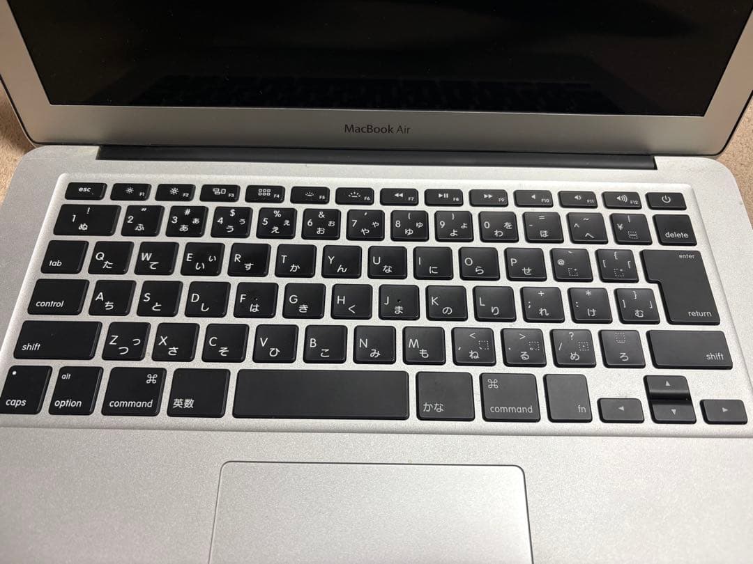 MacBook Air 13インチ　充電器付