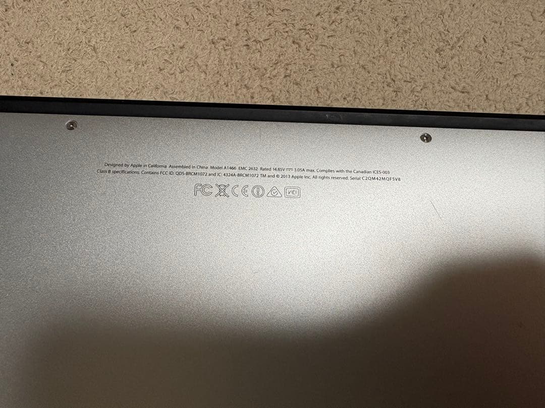 MacBook Air 13インチ　充電器付