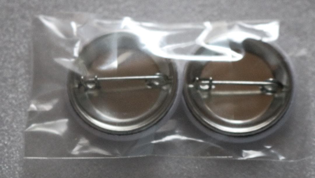 ➖ボーカロイド➖　初音ミク　祝福のメシアとアイの塔　缶バッジ