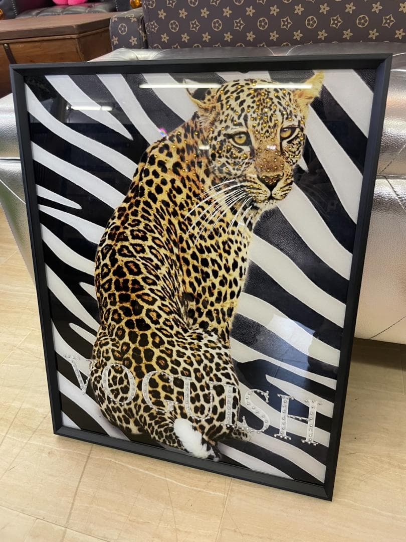 ガラスアートパネル　ヒョウ　キラキラ　絵画　額縁　アートフレーム　スタッズ　豹