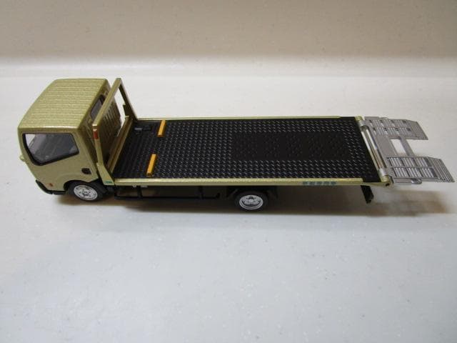 トミカLVネオ/新品未開封LV-N144c日産アトラスF24花見台セフテーローダ