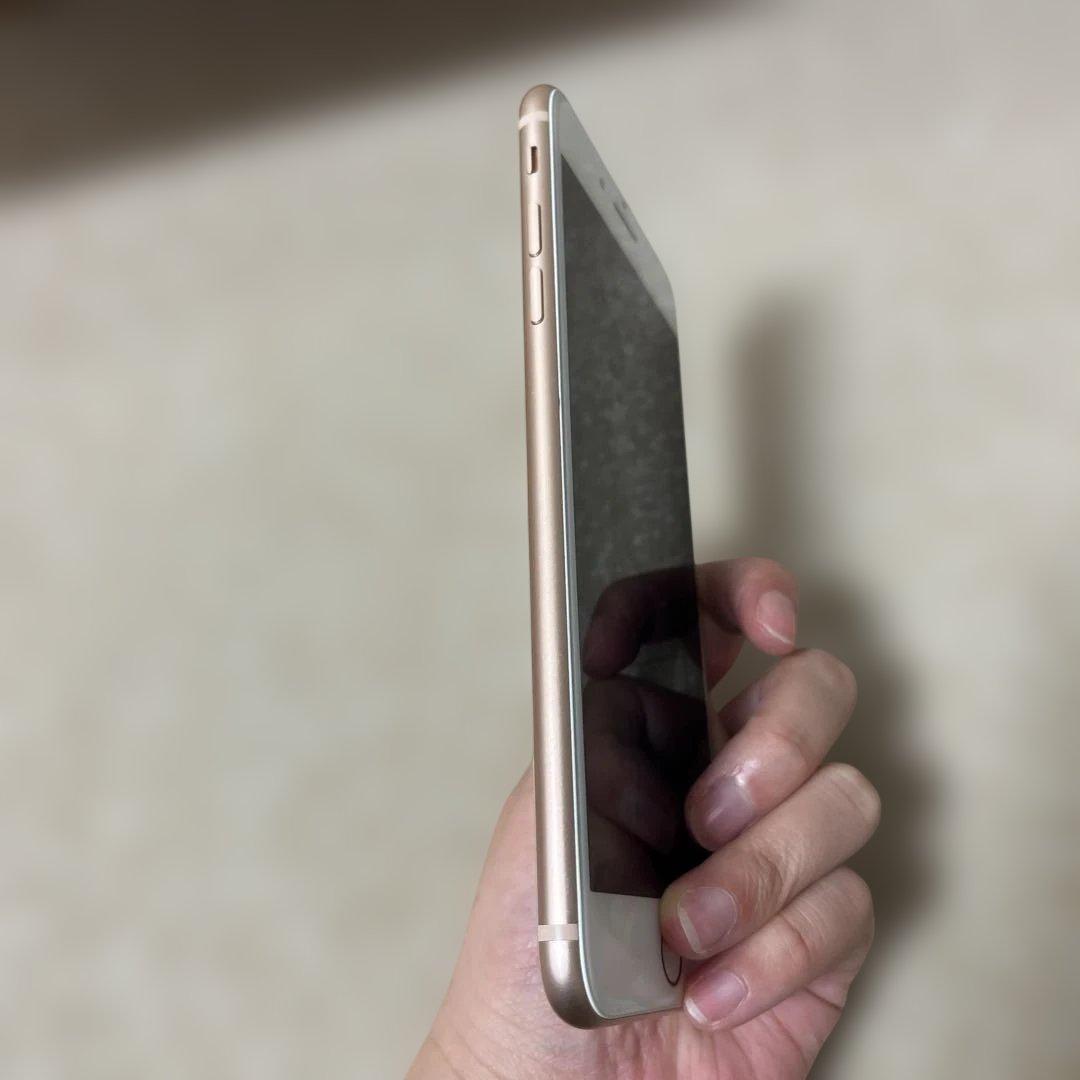 i*A様 iPhone8 プラス　256G
