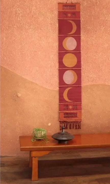 インドネシア製　タペストリー　月の満ち欠け