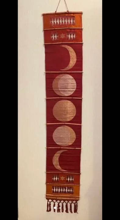 インドネシア製　タペストリー　月の満ち欠け