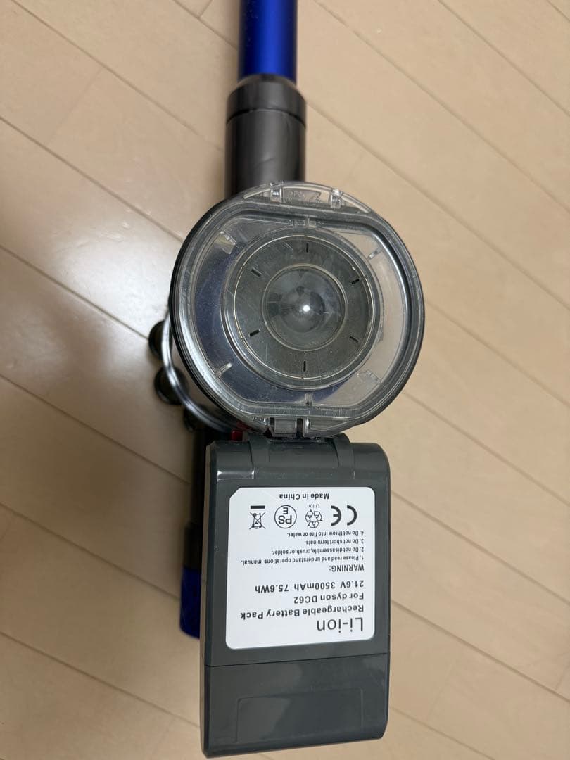 ダイソン v6 fluffy 掃除機
