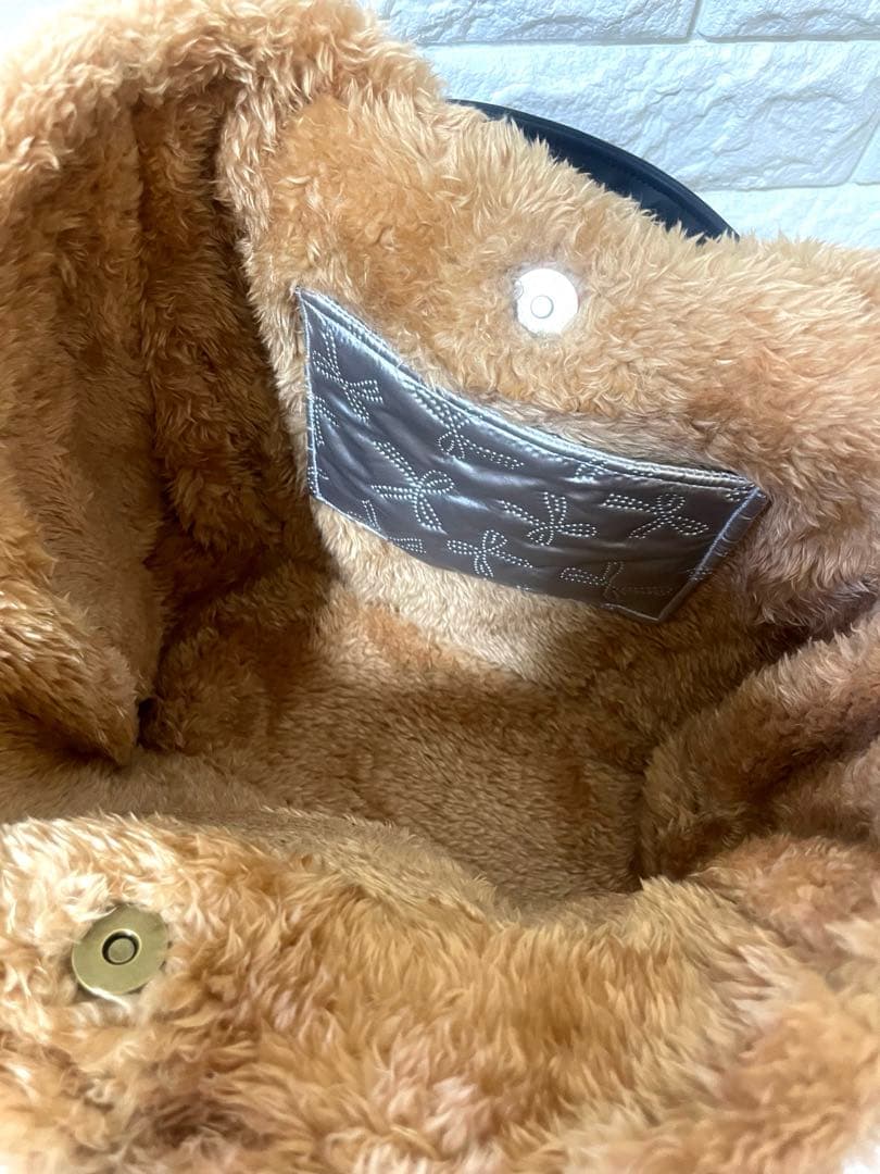 さ*ー様 コヤンイサムチョン　両サイドポケットハンドメイド ふわふわ　トートバッ