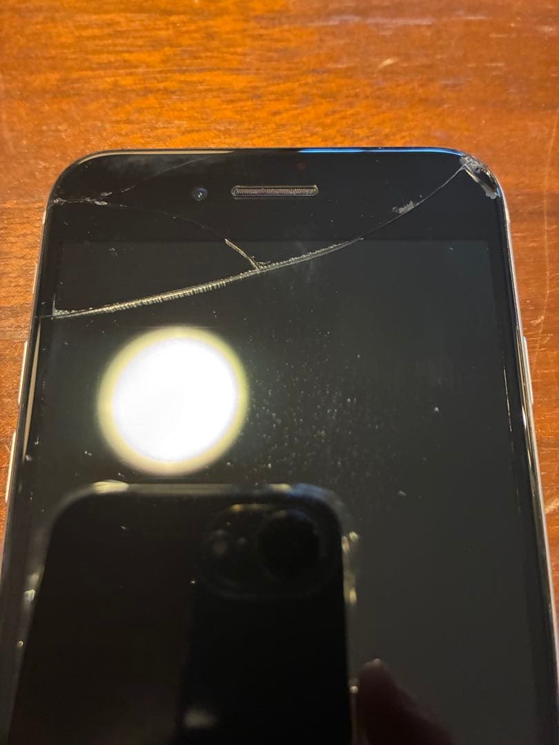 Apple iPhoneSE2 64G ホワイト 本体　ジャンク