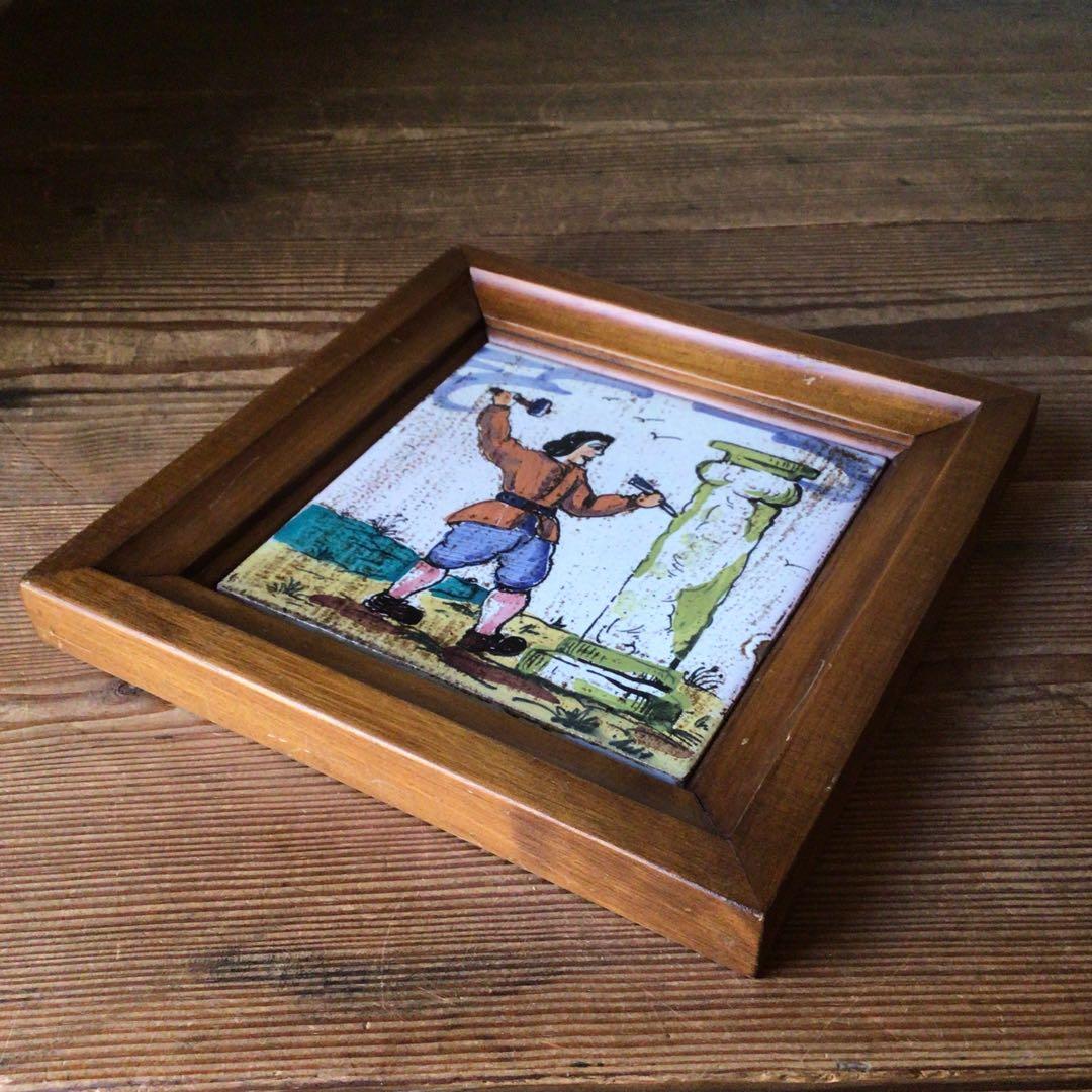 No3858  額装　タイル絵　彫刻家　スペイン　壁掛け　タイルアート　送料無料