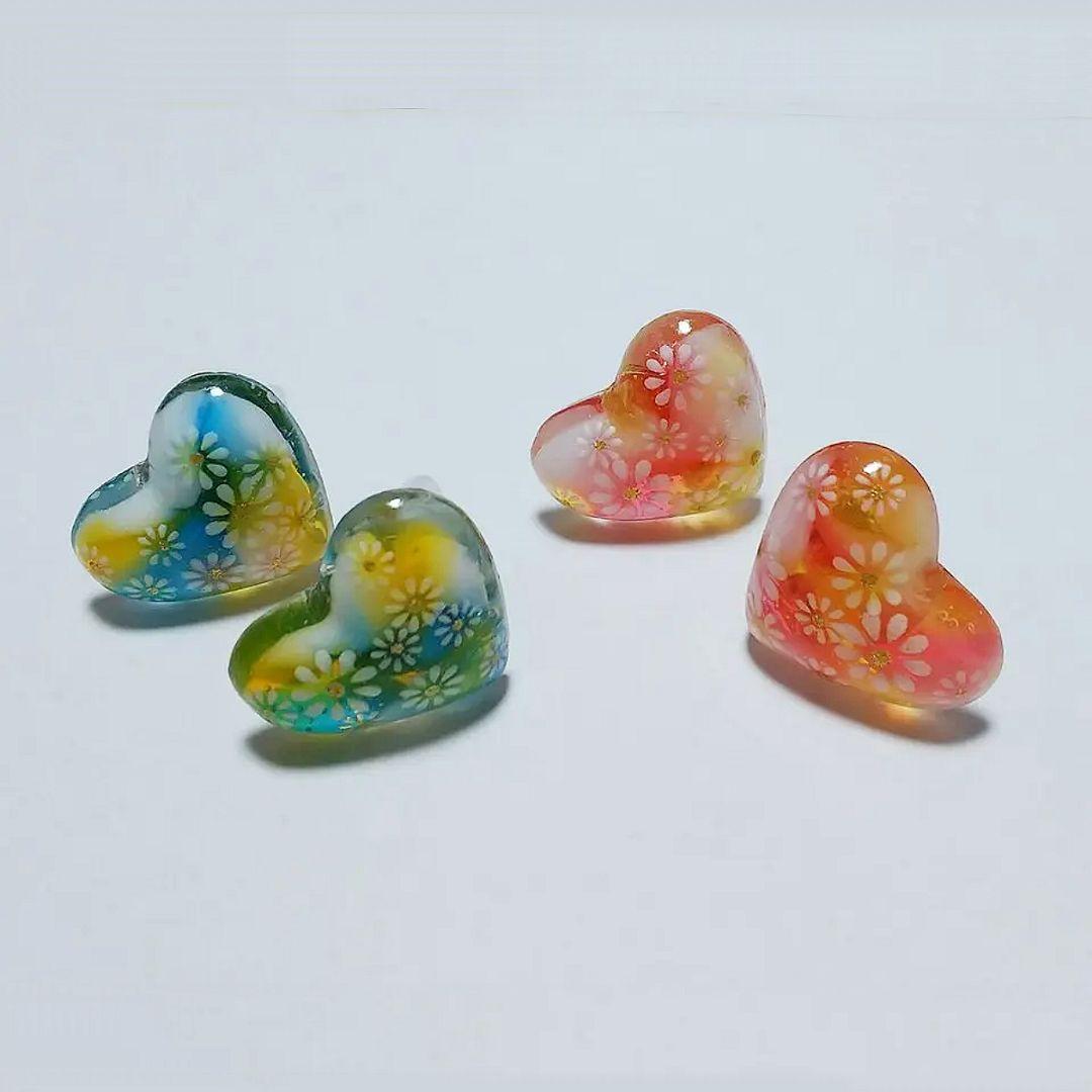 【117】ハートのイヤリング／マーブル模様