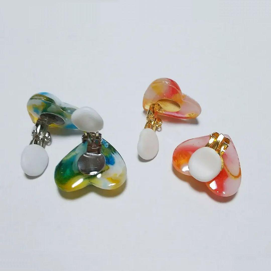 【117】ハートのイヤリング／マーブル模様