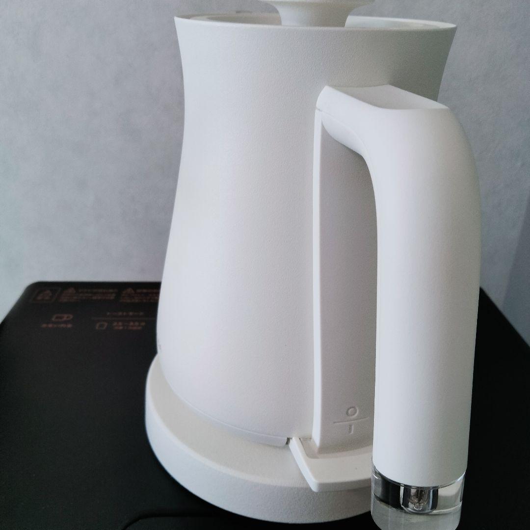 【新モデル　美品】BALMUDA バルミューダ　電気ケトル　ホワイト　白　535