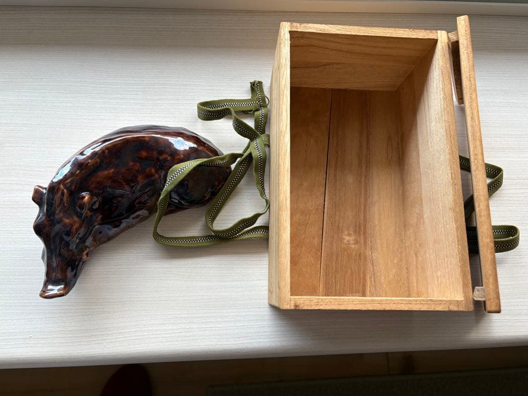 猪　いのしし　置き物　徳田八十吉