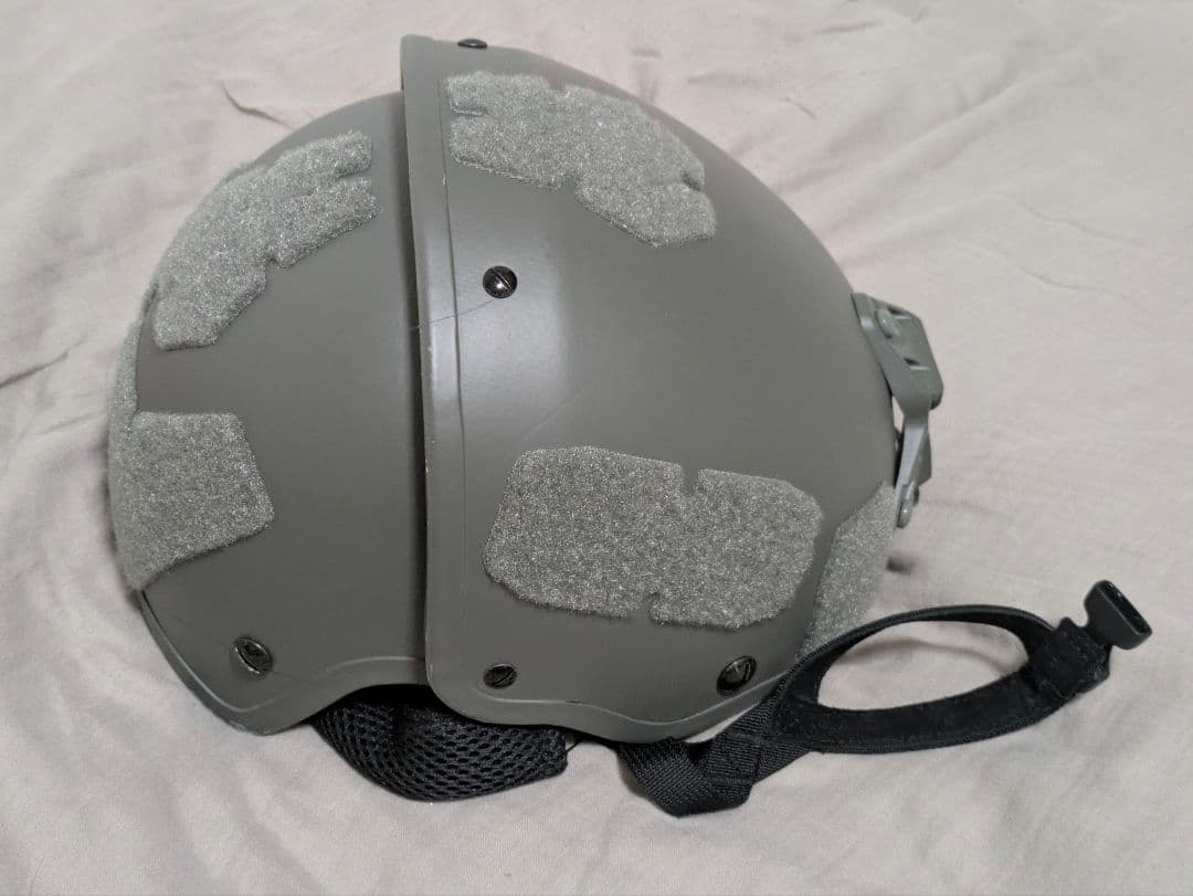 バリスティックヘルメット　マウントクリップ付き