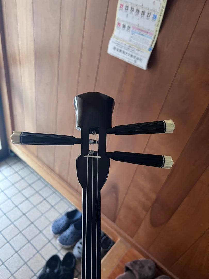 三線本体 木製 3弦 黒