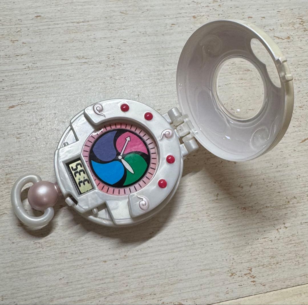 妖怪ウォッチ　ミニチュア　きゃらっち　フミちゃん　メダル付き　バンダイ