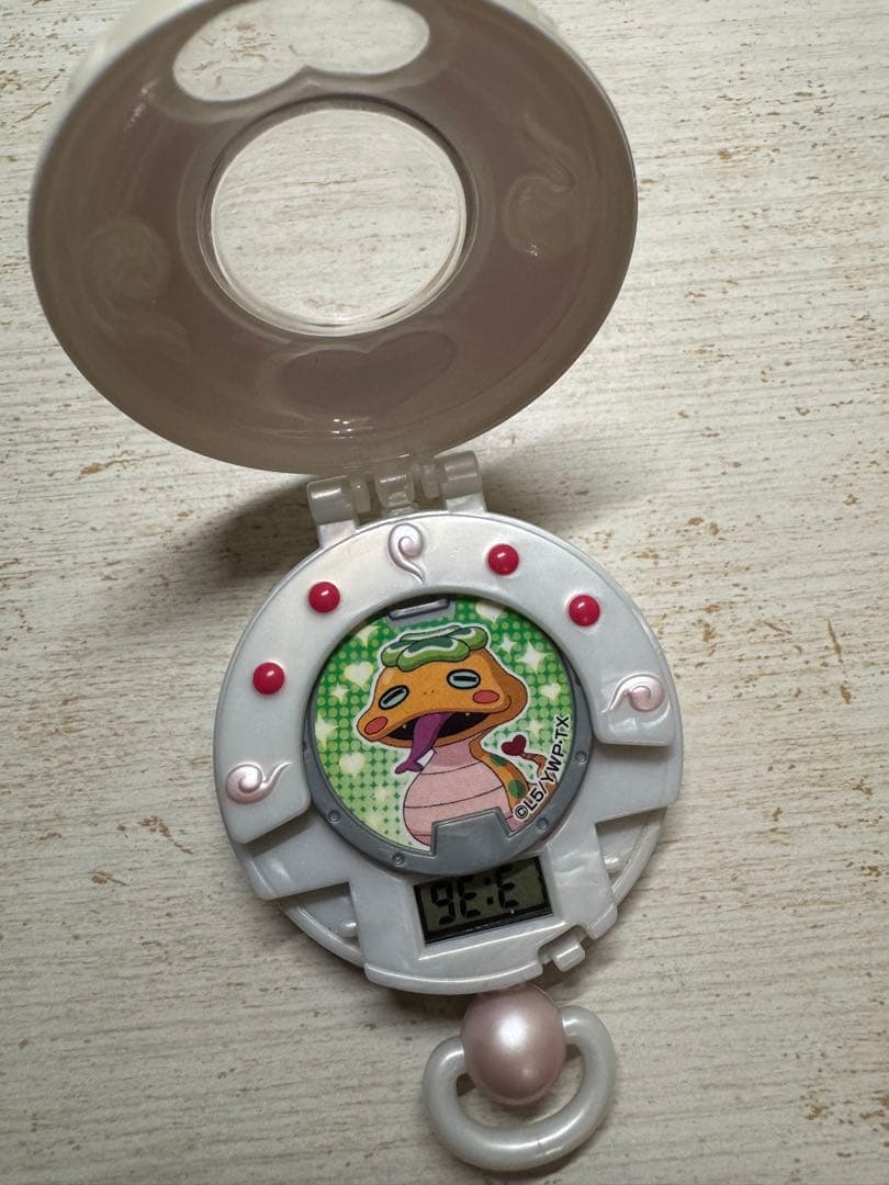 妖怪ウォッチ　ミニチュア　きゃらっち　フミちゃん　メダル付き　バンダイ