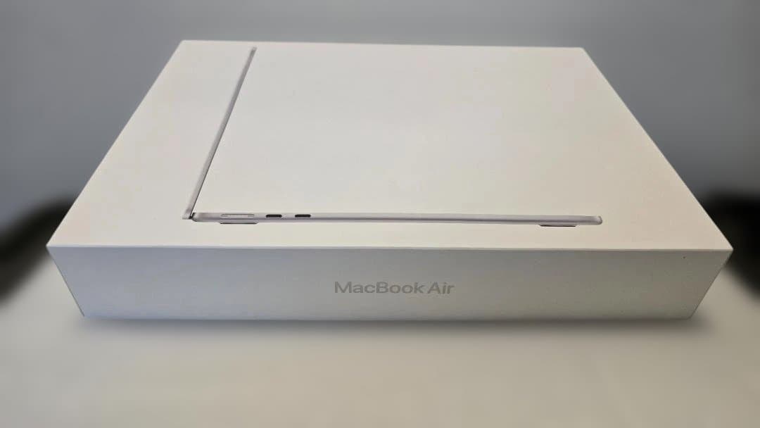 MacBook Air M4チップ 13インチ