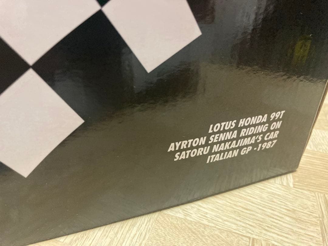 ミニチャンプス(キャメル仕様)‼️ロータスホンダ99T ライドオンセナ1/18