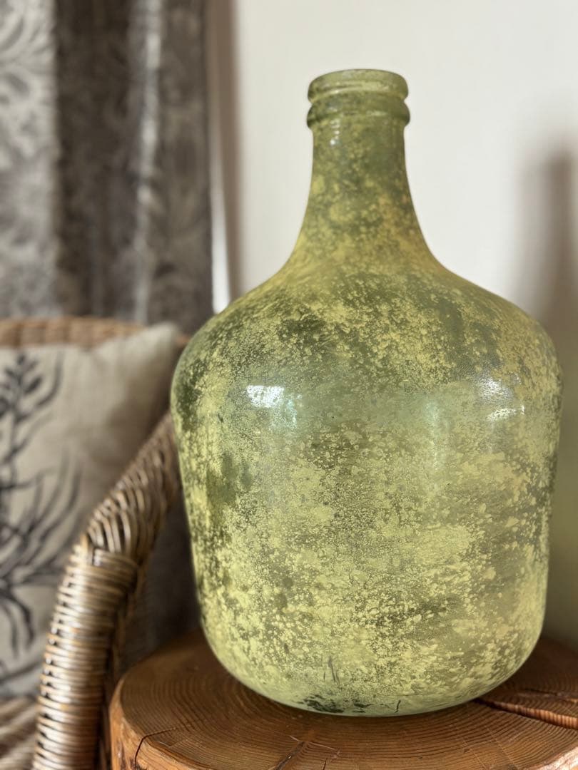 大きなヴィンテージガラス　デミジョンボトル　花瓶　オブジェ