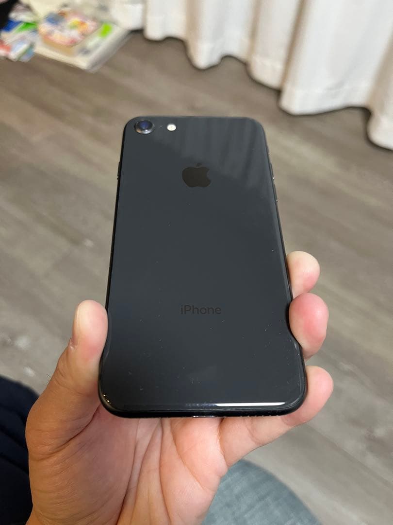 iPhone8 64G スペースグレイ　本体