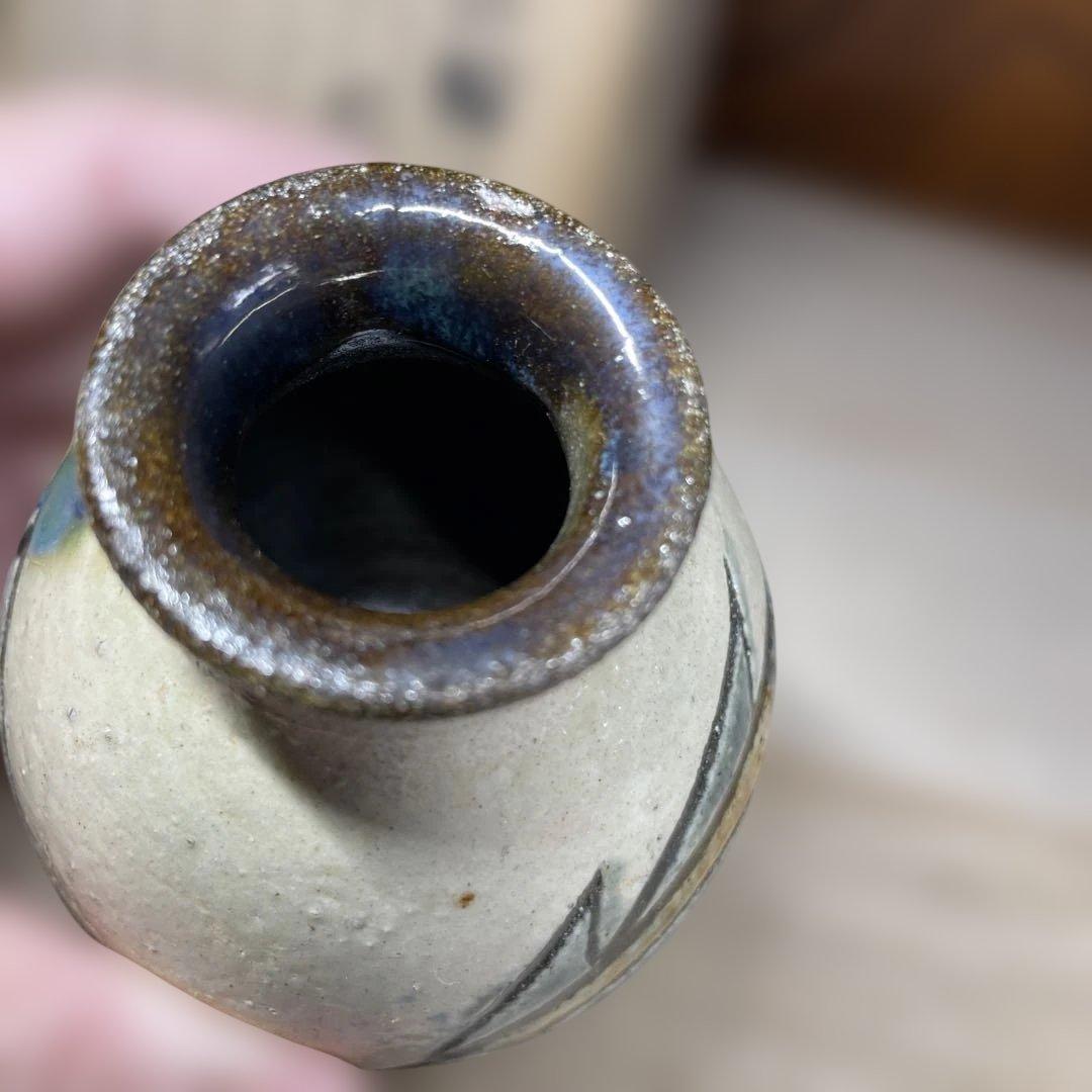 琉球　壷屋焼　金城次郎　一輪挿し花瓶　共箱