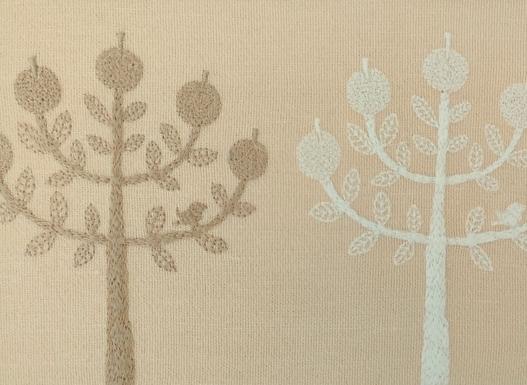 SOLD ミナペルホネン　リンゴ　ringo　壁飾り　ベージュ