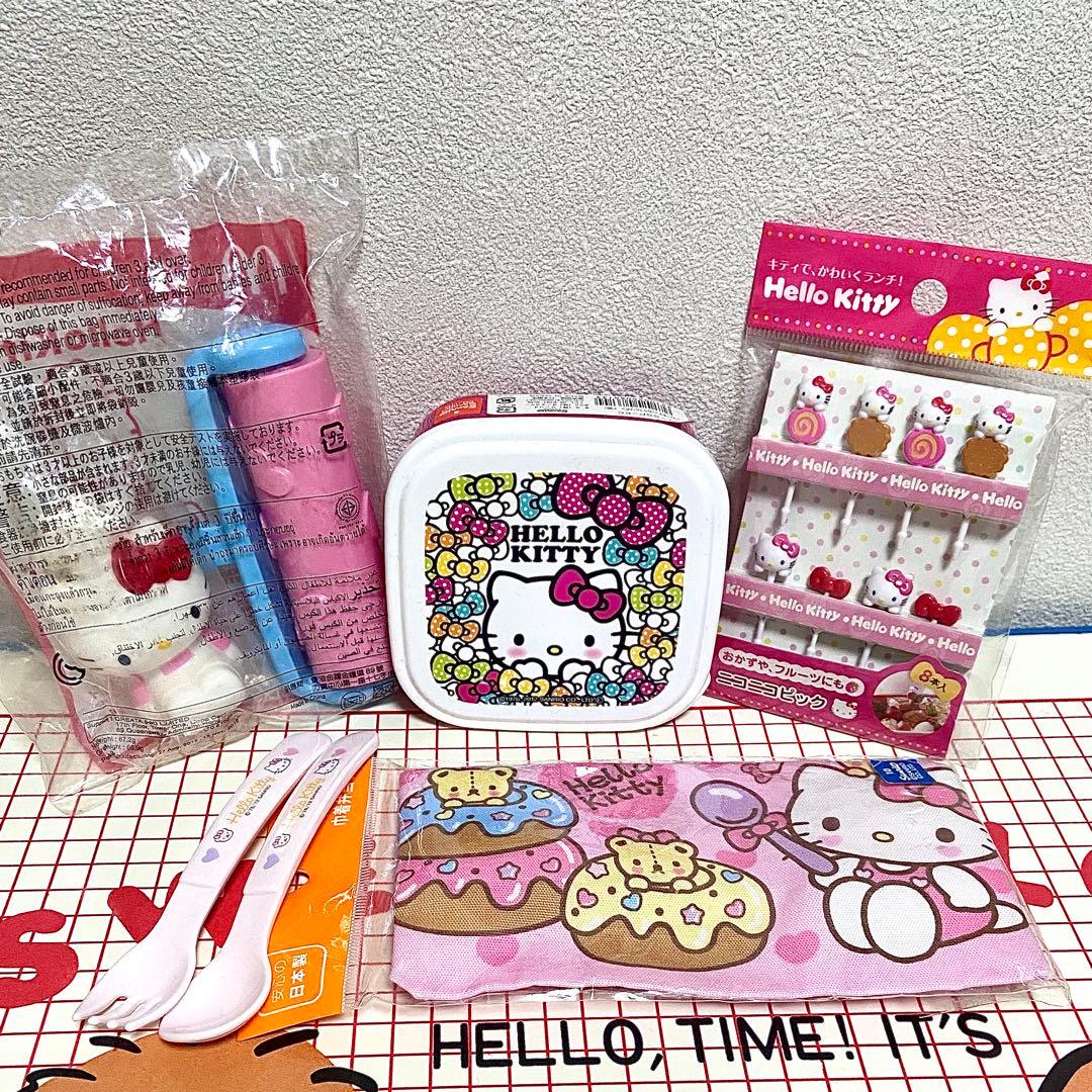 サンリオ ハローキティ まとめ売り ランチグッズ ぬいぐるみ ご当地根付 文具他