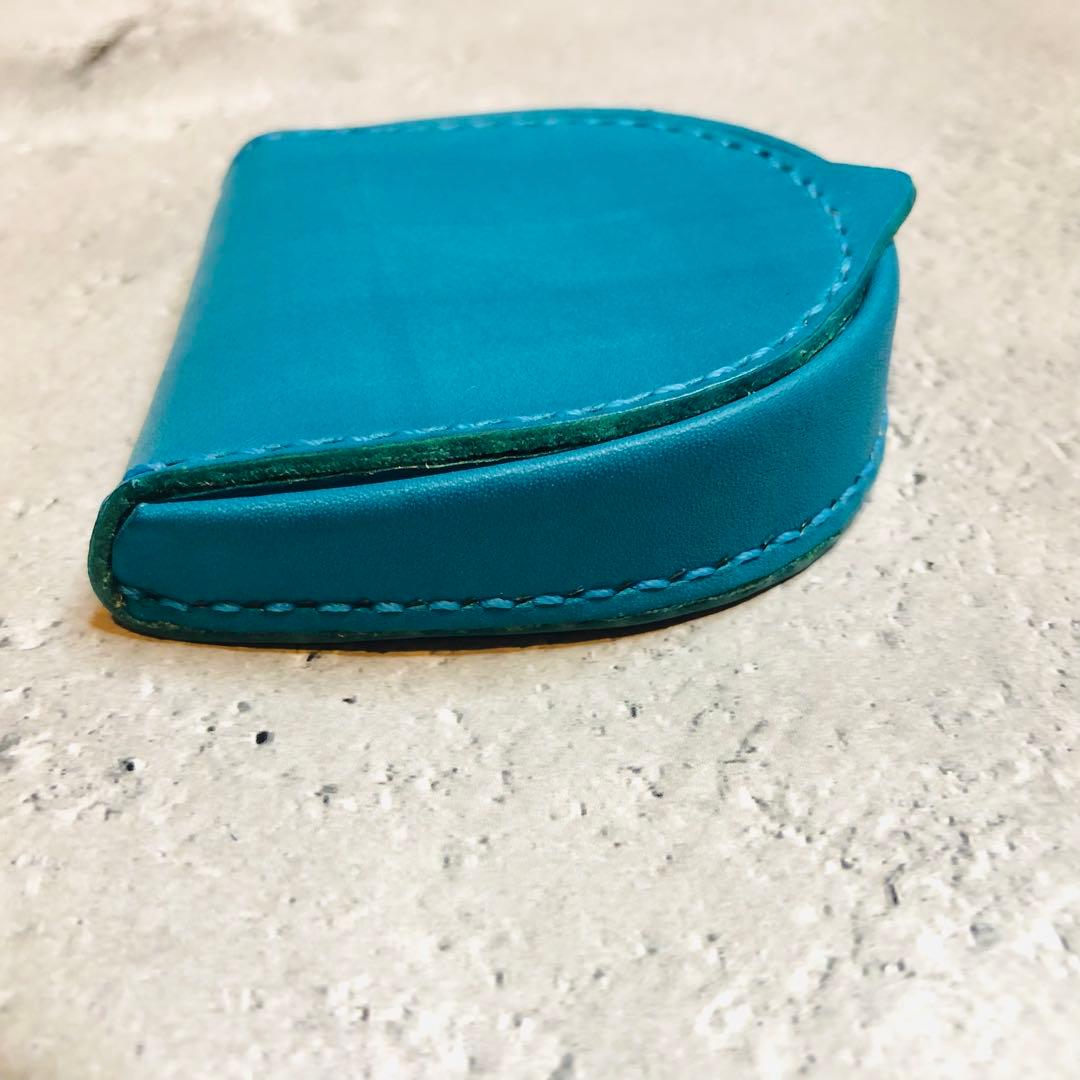 馬蹄型ケース ヌメ革　空色
