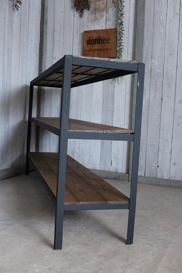 古いアイアンフレームと古材の収納棚　食器棚　オープンラック　靴棚　古家具