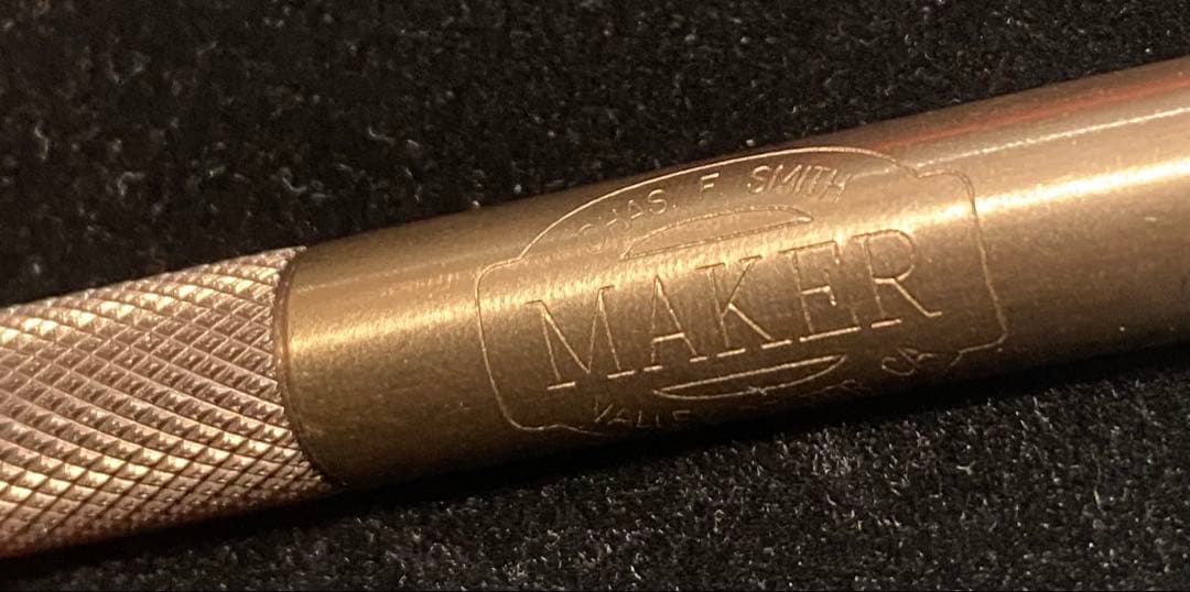 チャックスミス（Chuck Smith）スーベルナイフ カービング