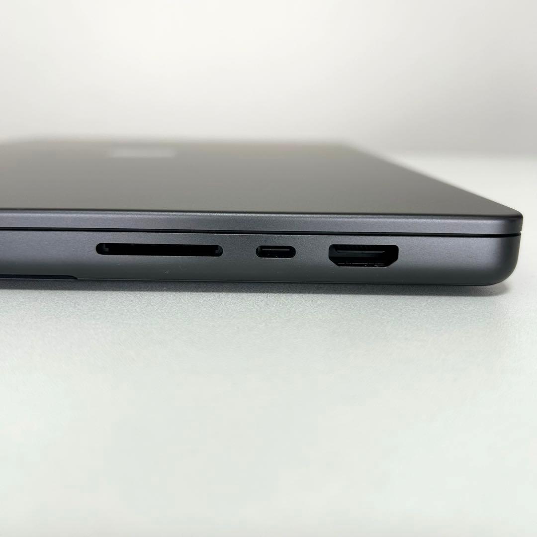 【ほぼ未使用、付属品多数】MacBook Pro 16インチ M4 Pro