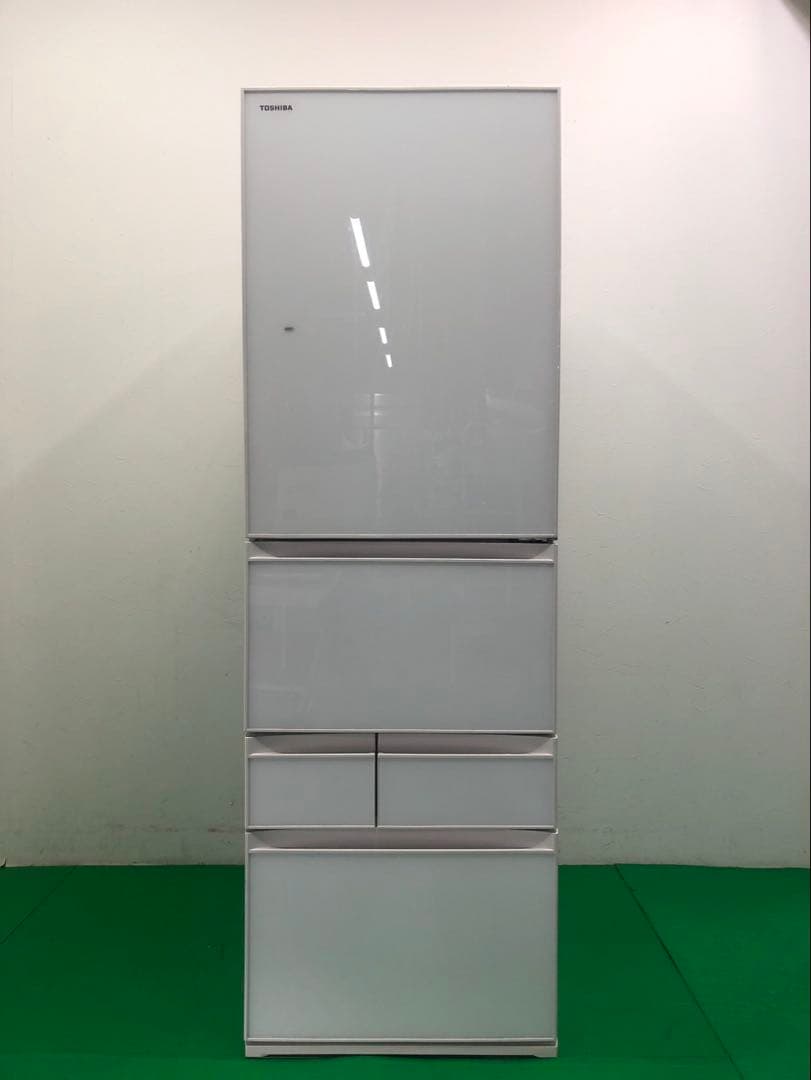 ☆地域限定自社便配送☆東芝 冷凍冷蔵庫 家庭用　2021年　ホワイト　②