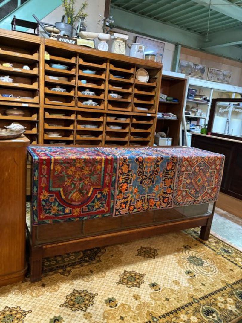 タイムセール　インド　カシミール地方　アリ刺繍