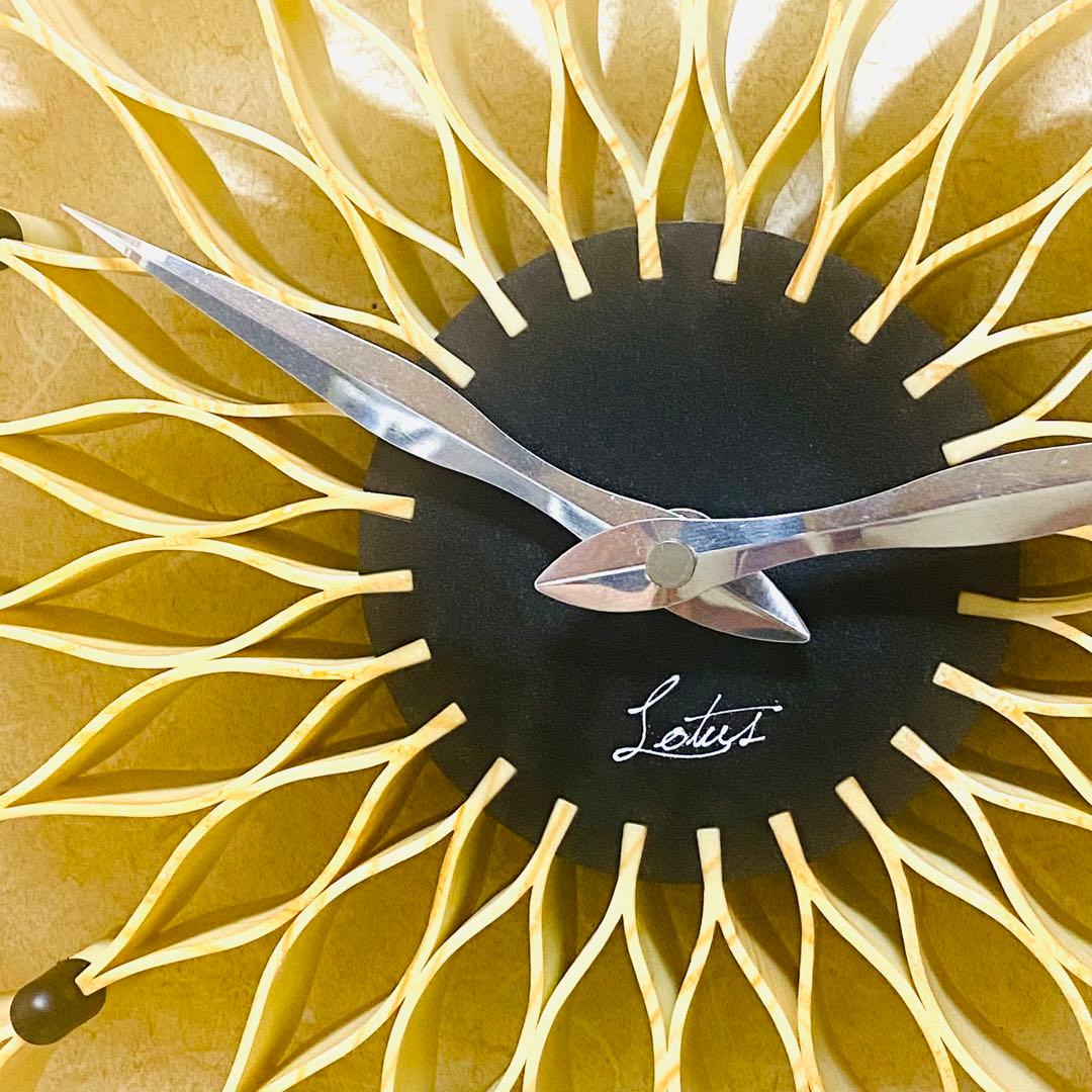 J*a様 大輪の花が咲く壁掛け時計 ルファール　ナチュラル