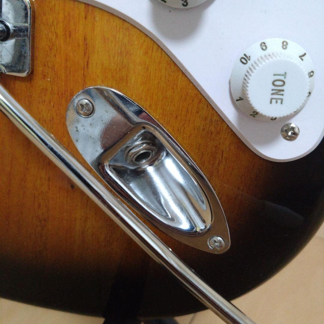 Squier Stratocaster ギター