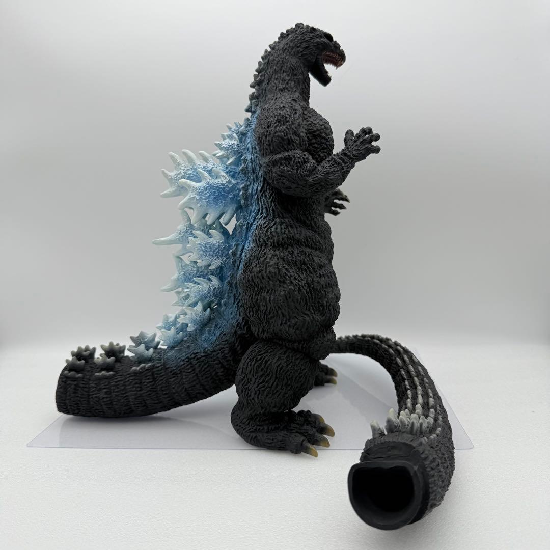 東宝30cm 酒井ゆうじ造形 ゴジラ1991 熱線放射Ver.ゴジラストア限定版