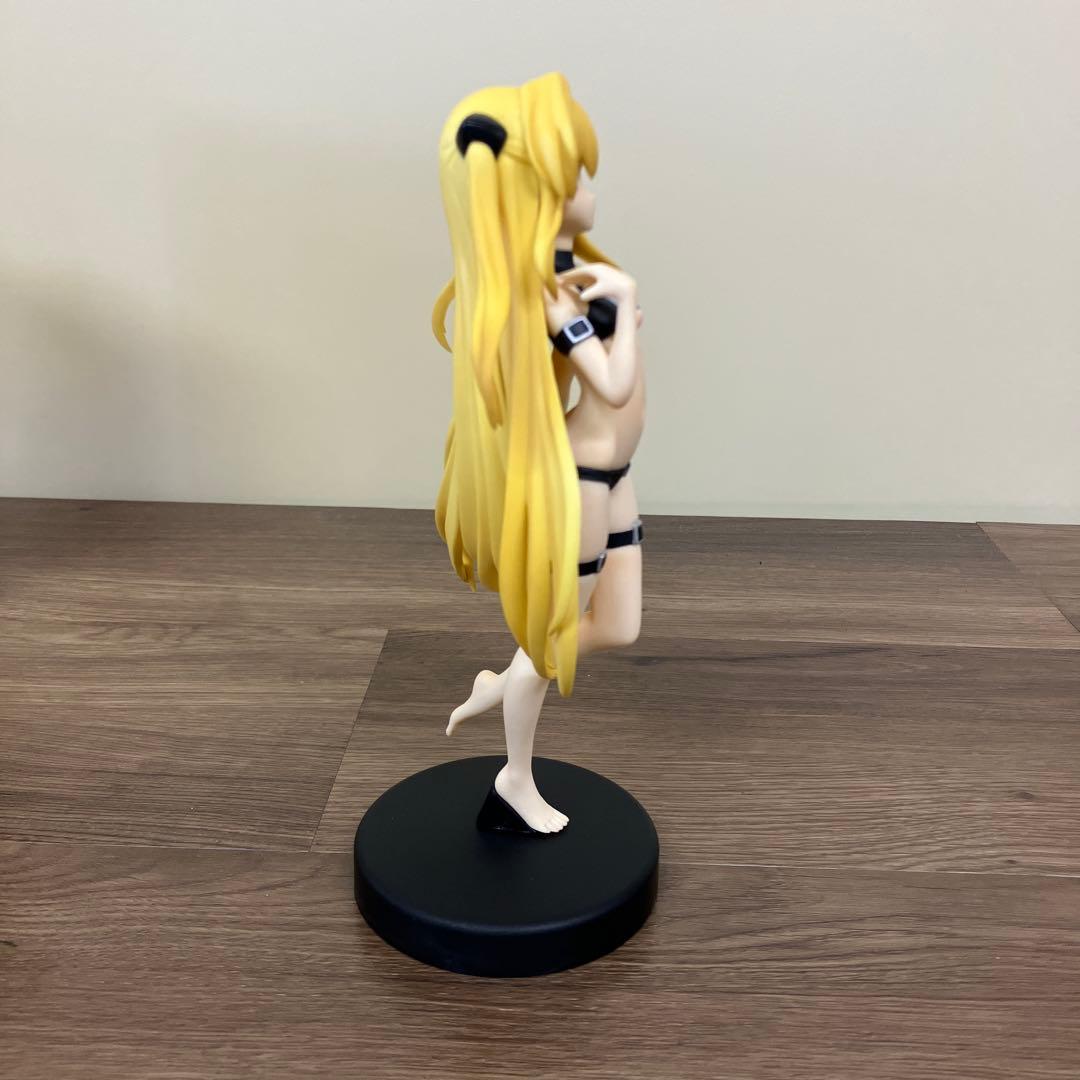 B-5 FuRyu ToLOVEるダークネス フィギュア 金色の闇