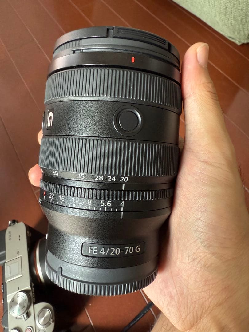 SONYの 20-70mm F4 G