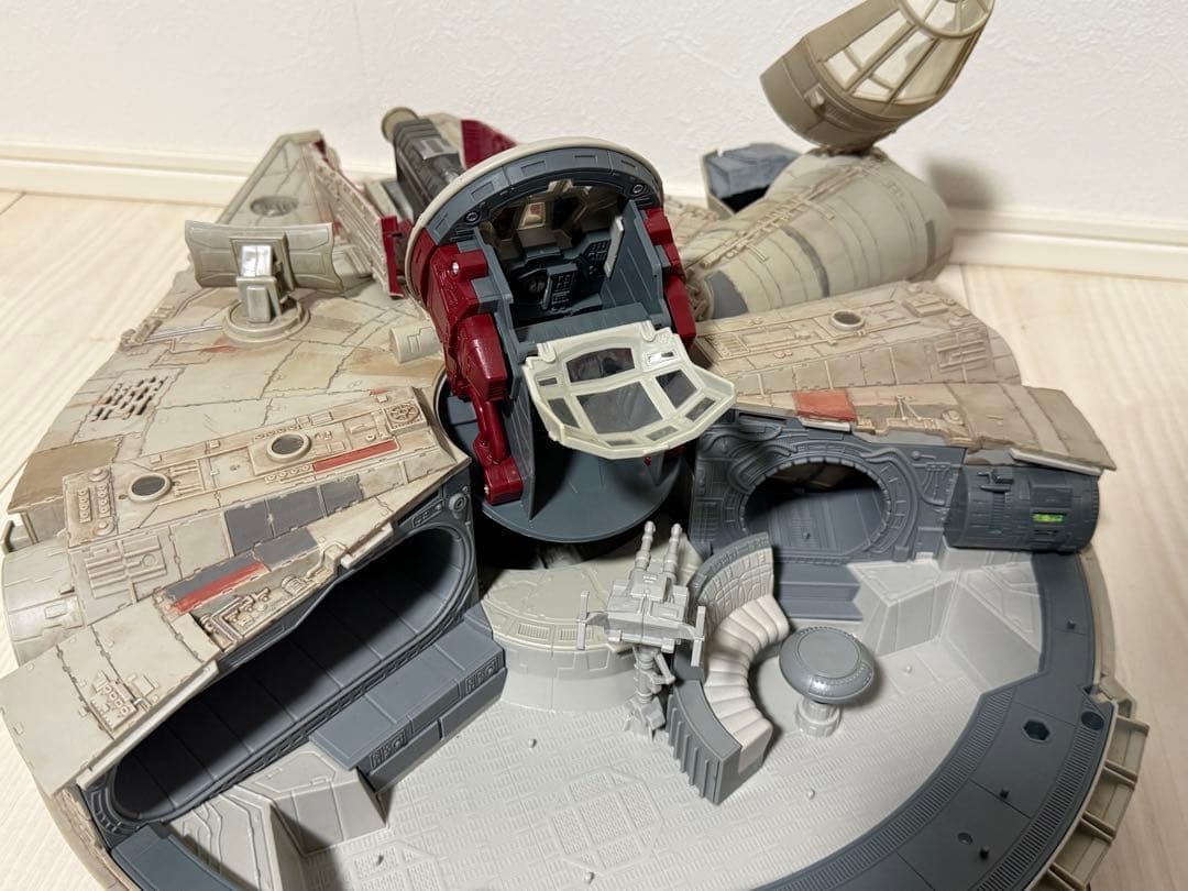 スターウォーズ　ミレニアムファルコン