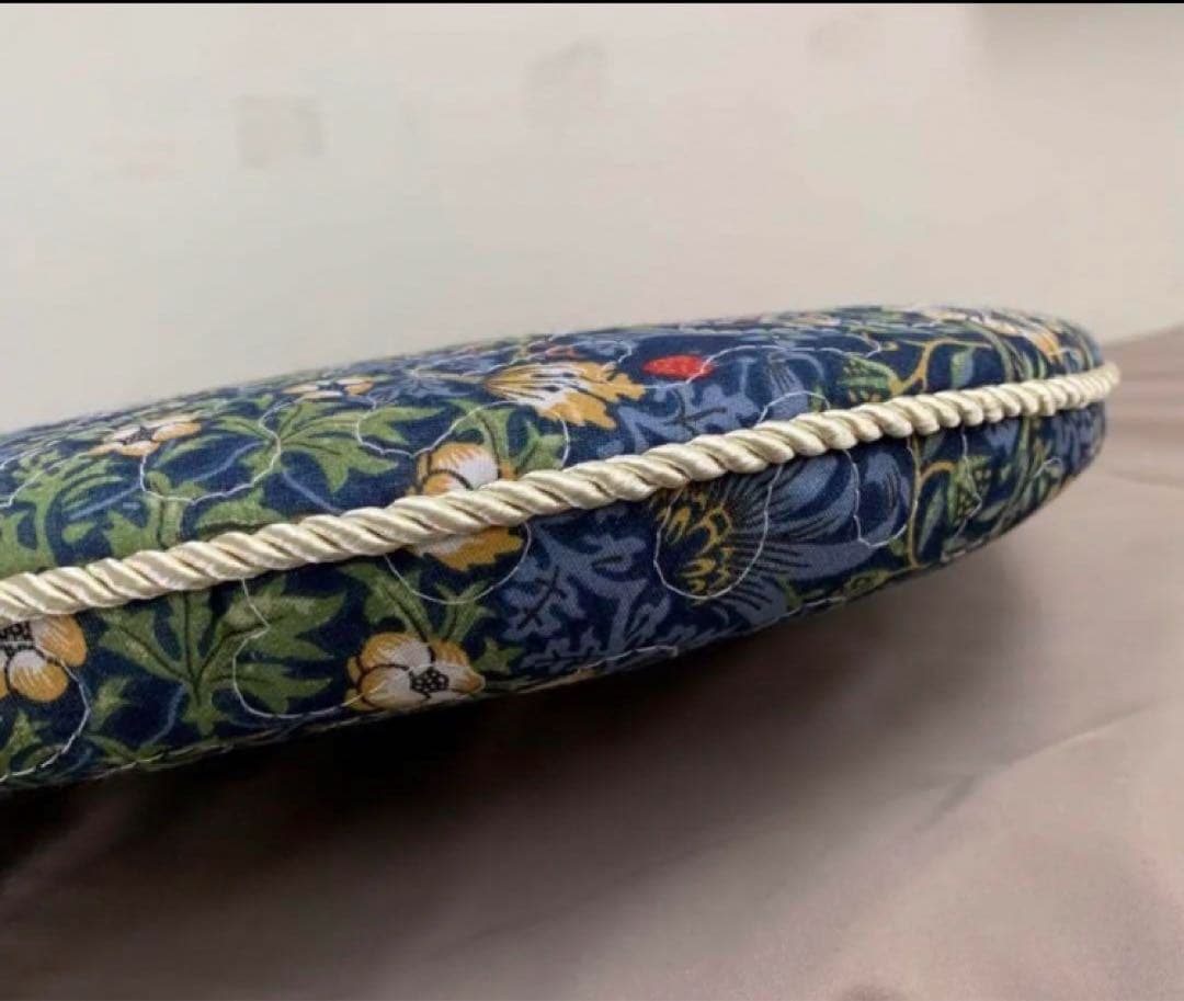 3/11入荷　モリス風　ダイニングシートクッション　4枚セット