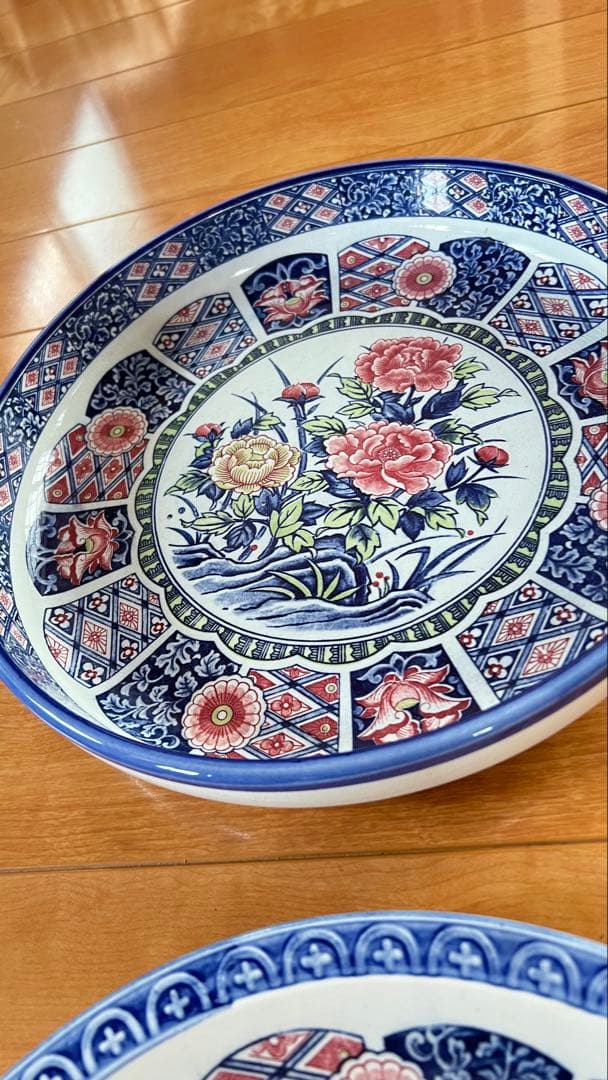大皿　花柄青白い陶器皿二枚セット